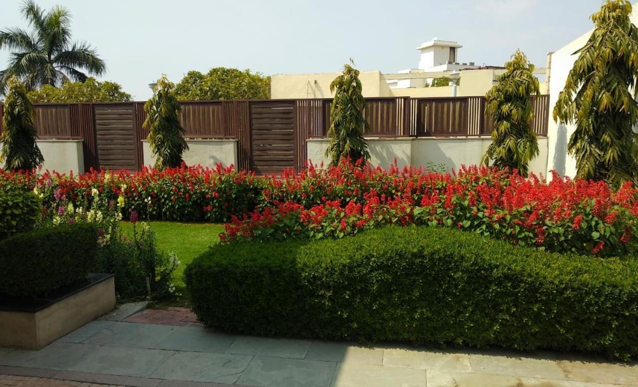 When In Gurgaon - Artemis Hospital 1 Min Walk, Fortis & Medanta 4 Mins Drive Eksteriør billede