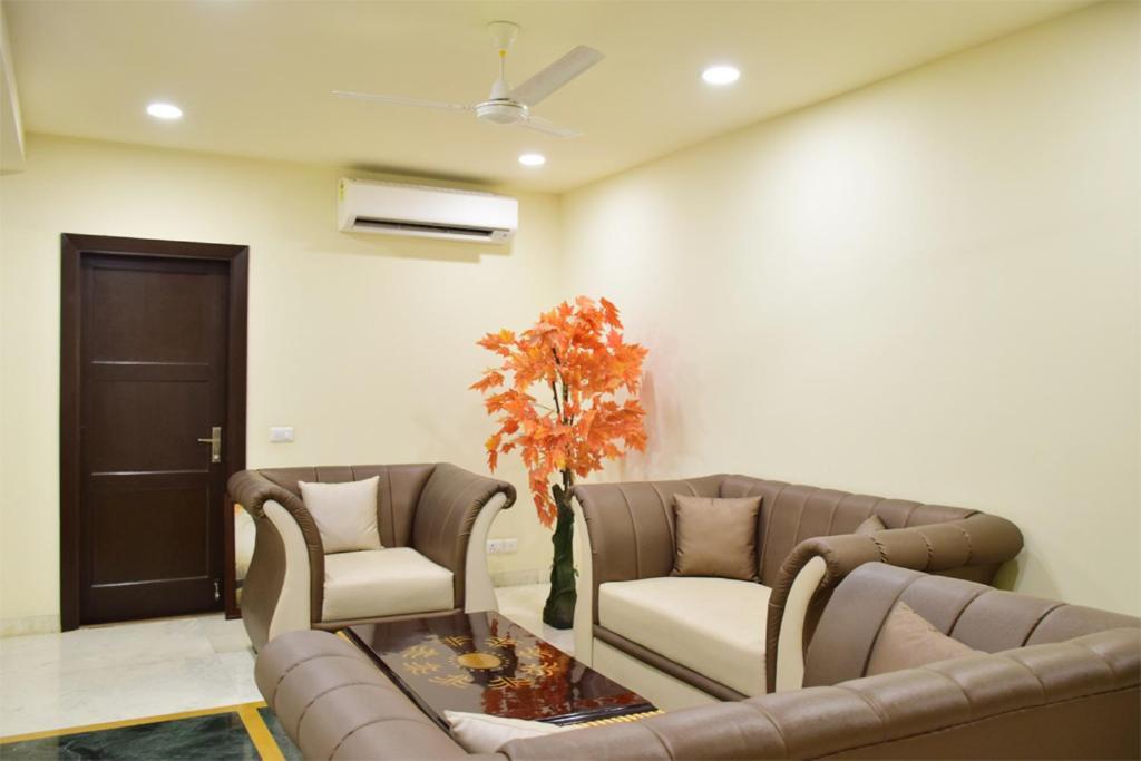 When In Gurgaon - Artemis Hospital 1 Min Walk, Fortis & Medanta 4 Mins Drive Eksteriør billede
